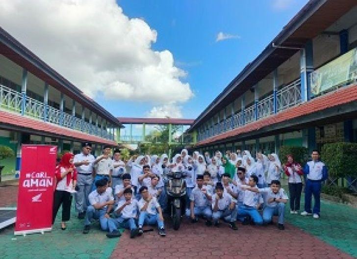 Photo of Asmo Kalbar Kampanyekan Cari Aman kepada Siswa SMA Muhammadiyah 1 