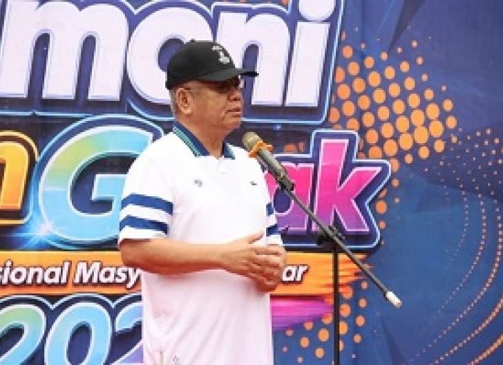 Photo of Sekda Kalbar Buka Festival Permainan Rakyat