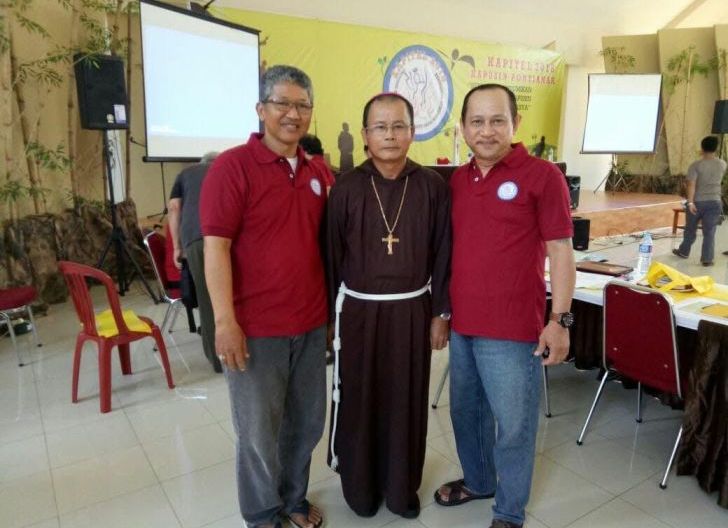 Photo of Dari Jual Jengkol hingga Menerima Kalpataru: Kesederhanaan Mgr Samuel Oton Sidin OFM Cap yang Menginspirasi