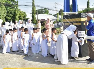 Belajar Haji Sejak Dini, Siswa TK Angkasa Lanud Supadio Ikuti Manasik Haji