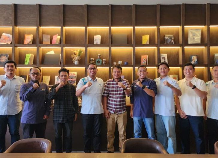 Photo of PLN Pasok Listrik 865 kVA untuk Industri Sawit di Sekadau, Perkuat Investasi dan Pertumbuhan Ekonomi Kalbar