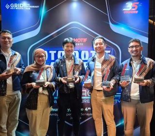 Dari Skutik Hingga Sport, Yamaha Sapu Bersih 7 Penghargaan di Event Otomotif Award 2026
