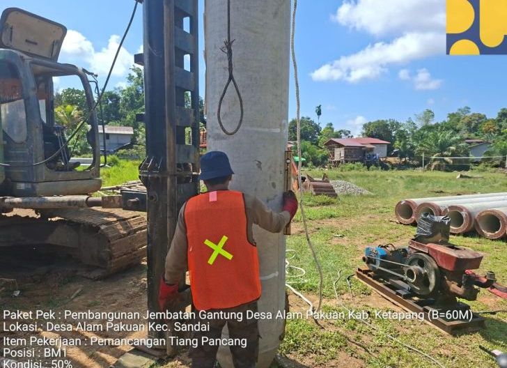 Photo of BPJN Kalbar Pastikan Pembangunan Jembatan Gantung Alam Pakuan Ketapang Sesuai Jadwal dan Ketentuan, Tepis Tudingan Mangkrak