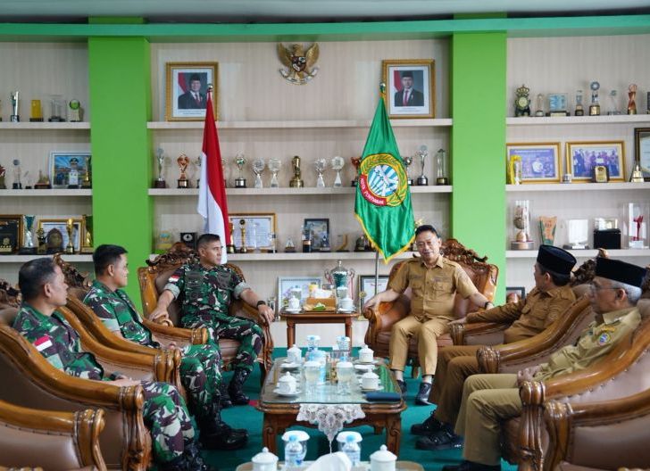 Photo of Perkuat Sinergisitas, Pangdam XII/Tpr Gelar Silaturahmi dengan Walikota Pontianak