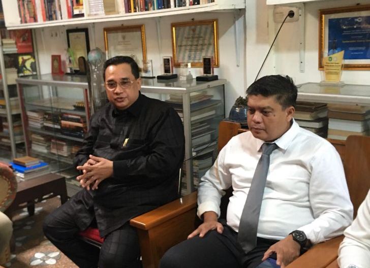 Photo of Dosen Sejarah Untan Bantah Keras Informasi Penipuan Terkait Dirinya di Medsos