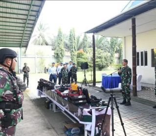 Pimpin Gelar Pasukan, Danlanud Supadio Pastikan Kesiapan Atlet Tembak Lanud Supadio
