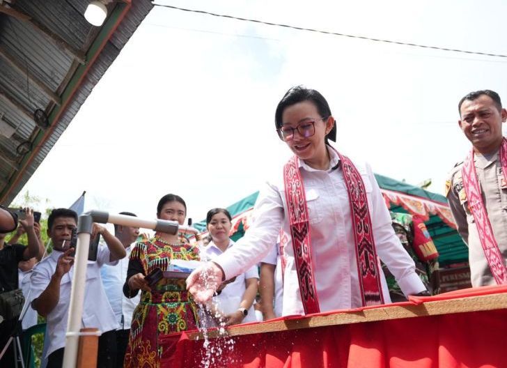 Photo of Karolin Akan Penjarakan Warga yang Potong Pipa