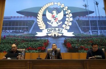 DPR: Meski Sulit, Perkuat Struktur Ekonomi dan Diversifikasi Perdagangan agar Rupiah Tidak Tergantung Dolar