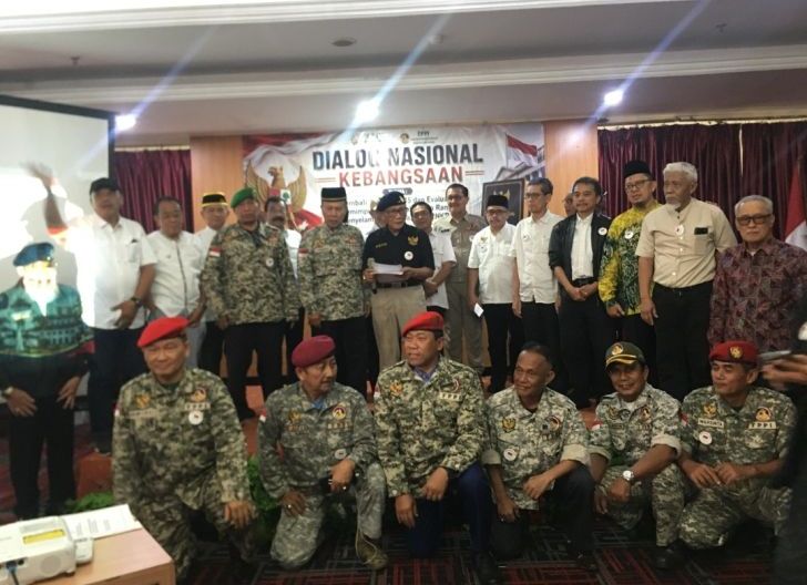 Photo of Deklarasi FPPI TNI dan FPPI Pusat, Slamet Subiyanto: Revolusi Bisa Saja Terjadi Bila Pemerintah Tidak Mau Berubah