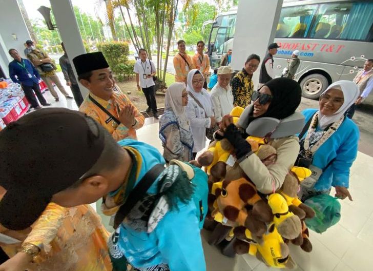 Photo of Jemaah Pontianak Apresiasi Pelayanan Haji 2026 Semakin Tertata