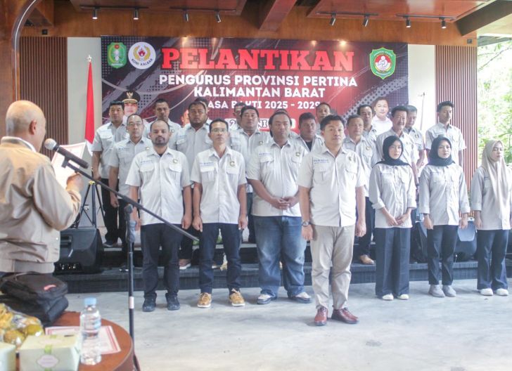 Photo of Siap Gelar Liga Tinju Kalbar 2026, Kepengurusan Pengprov Pertina Masa Bakti 2025-2029 Dikukuhkan