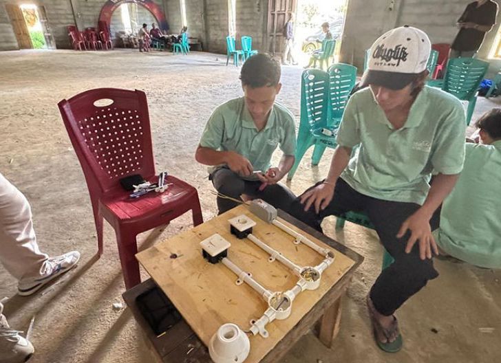 Photo of PLN Beri Pelatihan Instalasi Listrik di Desa Nanga Nuar