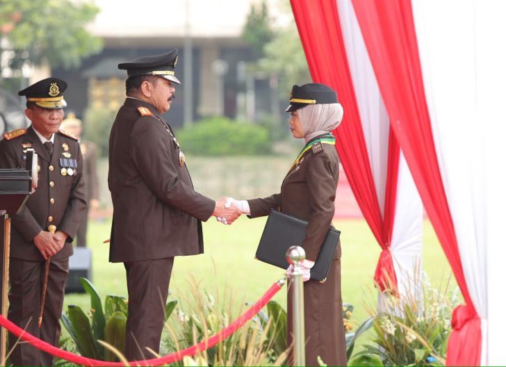 Photo of Lantik Jaksa Baru Angkatan 83 Gelombang I, ST Burhanuddin: Saya Butuh Jaksa Pintar yang Berintegritas dan Bermoral