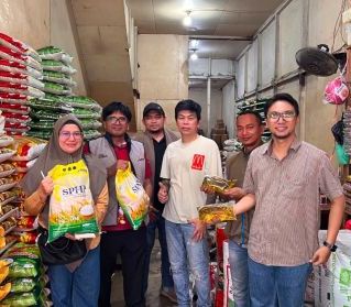 Stok Cukup! BULOG Kalbar Pastikan Beras SPHP dan MINYAKITA Terjangkau di Pasar