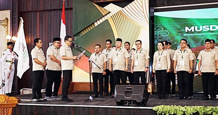 Bupati dan Wali Kota se-Kalbar Resmi Dilantik Menjadi Ketua HKTI