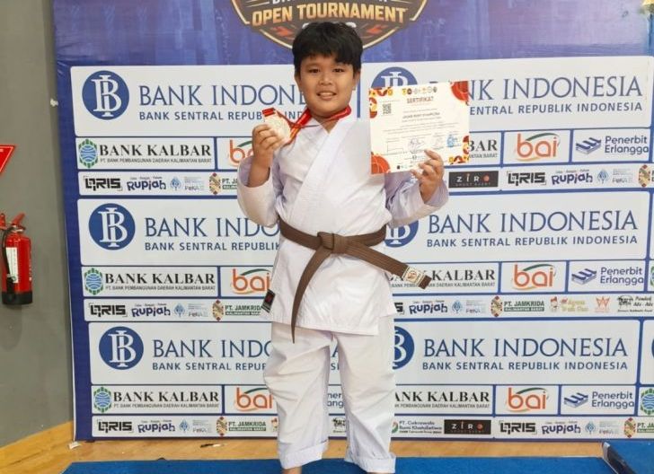 Photo of Atlet Inkai Singkawang Raih 5 Medali di Kejuaraan Karate Pelajar