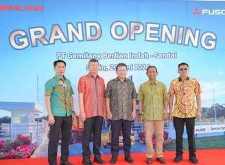 Wujudkan Zero Down Time di Kalimantan Barat, Mitsubishi Fuso Resmikan Fuso Service Center Ketiga di Sandai
