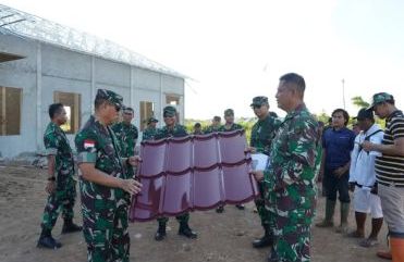 Pangdam XII/Tpr Cek Pembangunan Batalyon TP 882/Hulubalang