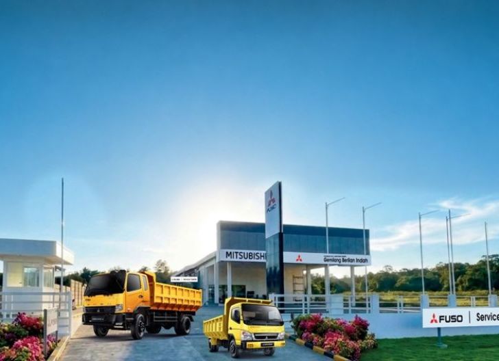 Photo of Wujudkan Zero Down Time di Kalimantan Barat, Mitsubishi Fuso Resmikan Fuso Service Center Ketiga di Sandai