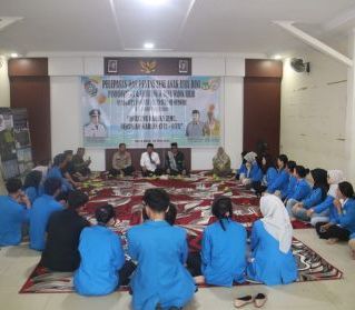 Wagub Krisantus Bekali Mahasiswa KKN Universitas PGRI Pontianak