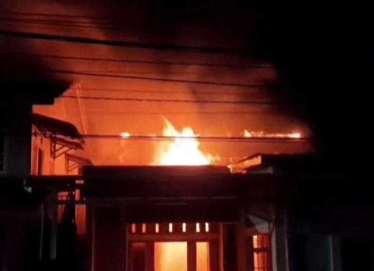 Photo of Sehari, Tiga Kali Kejadian Kebakaran Rumah di Singkawang