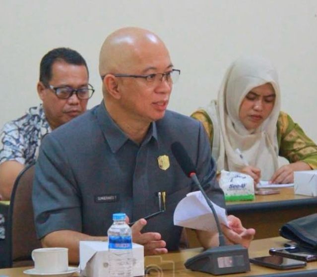 Anggota DPRD Singkawang Minta Penjelasan PLN Terkait Pemadaman Listrik Akhir-Akhir Ini