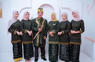 Kerajinan Tradisional Kalengkang Jadi Warisan Budaya Nasional, Istana Surya Negara dan MABM Kapuas Apresiasi Dedikasi Sunaryo Adema