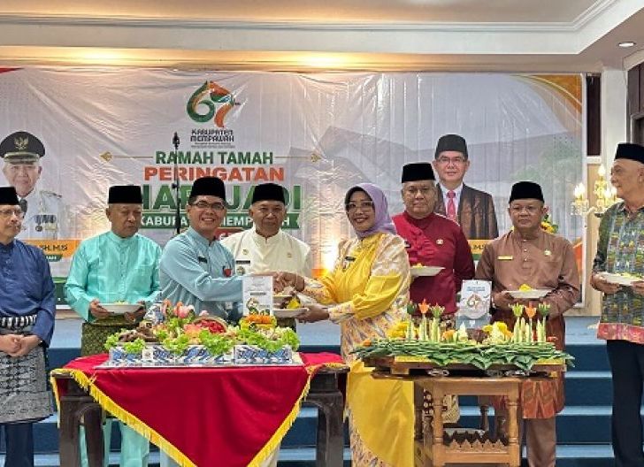Photo of Kado Hari Jadi ke-67, Mempawah Catat Pertumbuhan Ekonomi Tertinggi di Kalbar