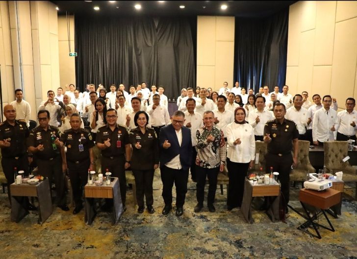 Photo of Transformasi Menuju Advocaat-Generaal, Jamdatun Buka Pelatihan dan Sertifikasi Mediator Jaksa Pengacara Negara