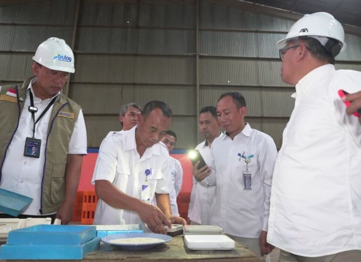 Photo of BULOG Pastikan Kualitas Beras Aman, Berikan Respon Cepat Masukan dan Aduan Masyarakat Terkait Stok Sembako
