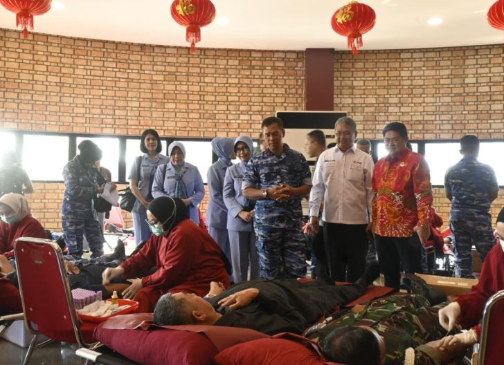 Photo of Wujud Kepedulian Nyata dalam Peringatan ke-79 Hari Bakti TNI AU, Lanud Supadio Gelar Donor Darah Bersama Masyarakat