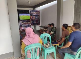 Koramil 1210-07/Air Besar Hadirkan Suasana Kebersamaan Melalui Nobar Argentina vs Swiss