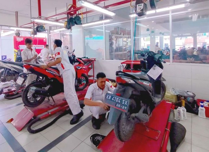 Photo of AHASS Kalbar Optimalkan Layanan Servis dengan Sentuhan Teknologi Terkini 