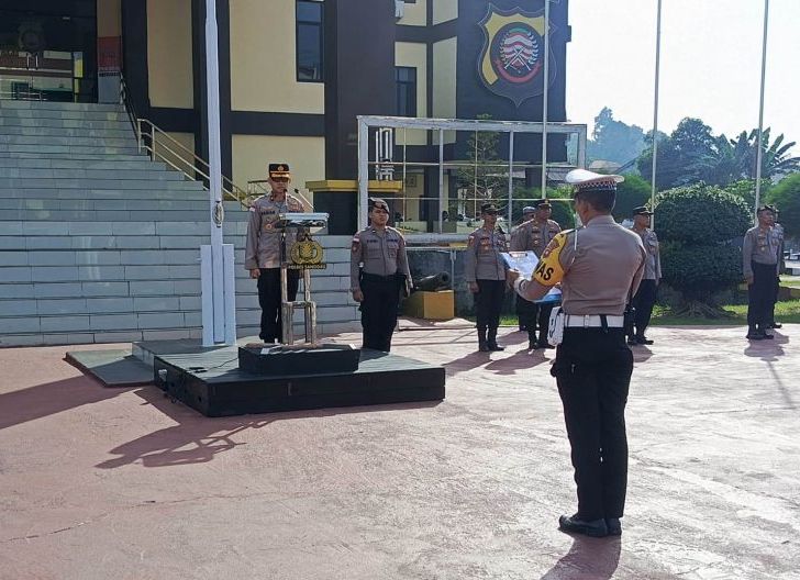 Photo of Wakapolres Sanggau Ajak Personel Perkuat Disiplin dan Integritas Melalui Apel Pagi