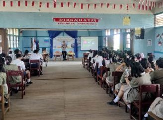 Polsek Tayan Hulu Tanamkan Kesadaran Hukum Sejak Dini, Edukasi Bahaya Narkoba hingga Judi Online Warnai MPLS SMKK Agape Patria Sosok