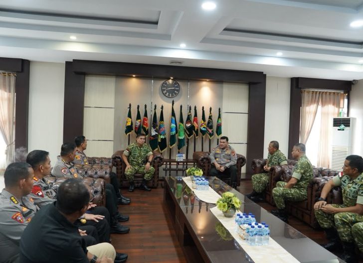 Photo of Pangdam XII/Tpr dan Kapolda Komitmen Jaga Kondusifitas Wilayah