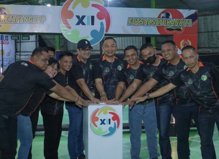 Photo of JKC Seri XII Resmi Bergulir, Bupati Ketapang Apresiasi Konsistensi Turnamen Futsal Selama 12 Tahun