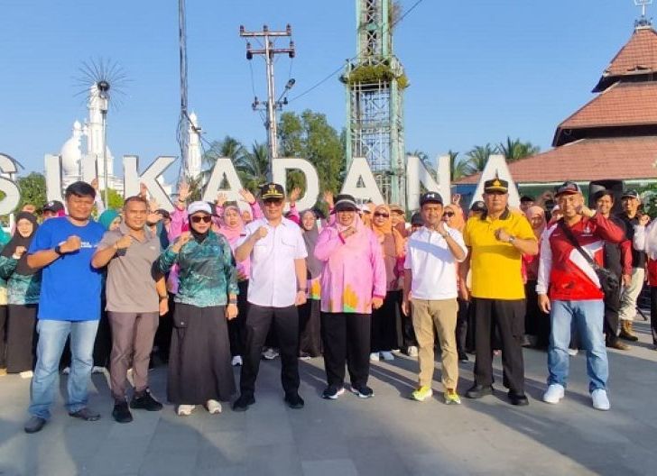Photo of Bupati Romi Canangkan Bulan Bhakti Gotong Royong 2026 Menata Wajah Kayong Utara