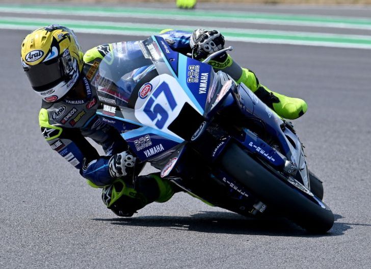 Photo of Cetak Superpole Terbaik di Donington Park, Aldi Satya Mahendra Optimis Jalani Race Hingga Akhir Musim