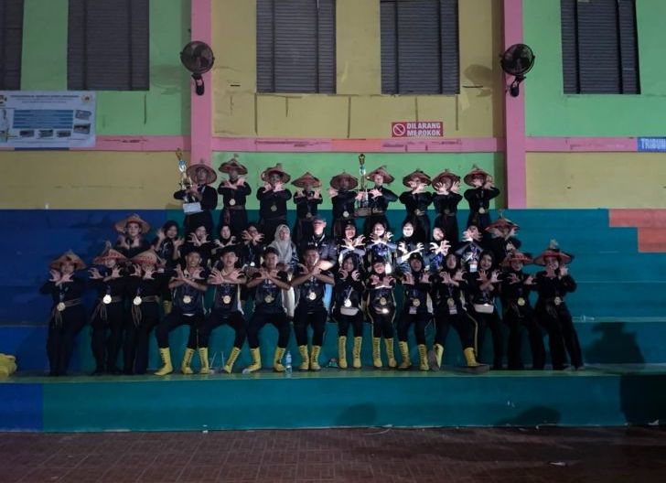 Photo of Raih Juara pada Dua Kategori Paskibra, MAN 1 Pontianak Ukir Prestasi Gemilang di FORPROV II Kalbar 2026