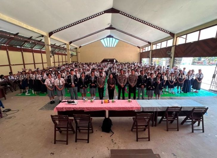 Photo of Giat PGTS di SMA Don Bosco, Satlantas Polres Sanggau Tanamkan Budaya Tertib Berlalu Lintas Sejak Dini