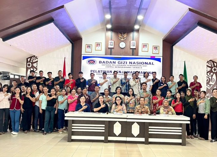 Photo of Dinkes dan PPKB Perkuat Kapasitas Penjamah Makanan untuk Menjamin Kualitas Program MBG di Bengkayang