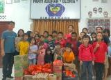 Photo of Pengusaha SPBU di Singkawang Bagikan Sembako dan Santunan ke Panti Asuhan Gloria