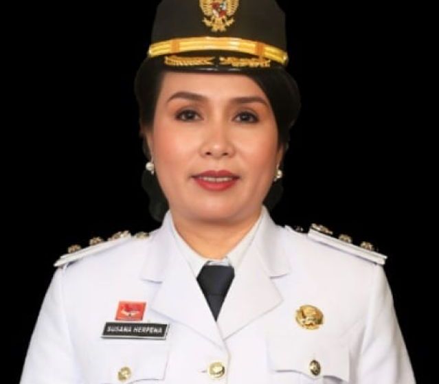 Wabup Sanggau Ajak Warga Nobar Piala Dunia di Halaman Kantor Bupati