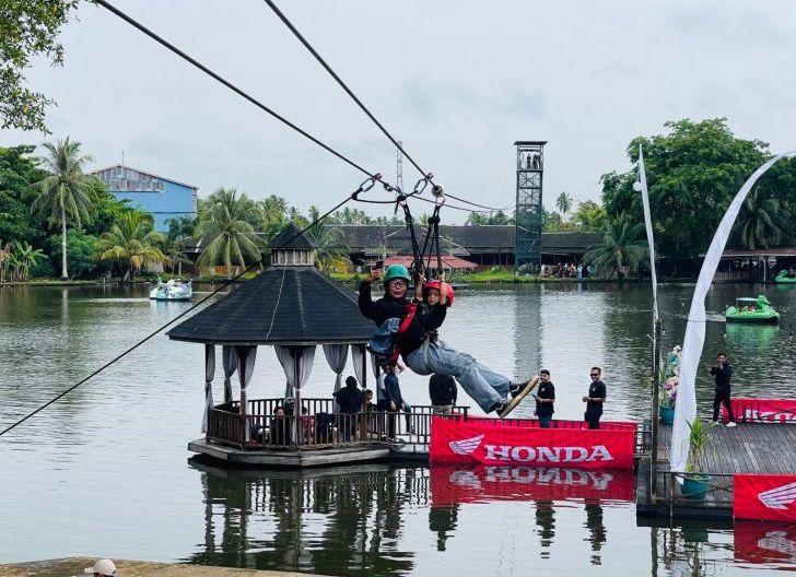 Photo of Hadirkan PCX Bikers Playland, Astra Motor Kalbar Pererat Ikatan Ayah dan Anak dengan Aneka Permainan
