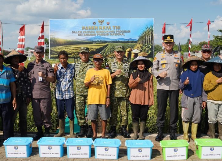 Photo of Sinergi TNI dan Petani: Pangdam XII/Tpr Laksanakan Panen Raya Padi Dukung Ketahanan Pangan Nasional