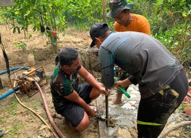 Photo of Satgas TMMD Bergerak Cepat Hadirkan Fasilitas Air Bersih di Desa Belatung