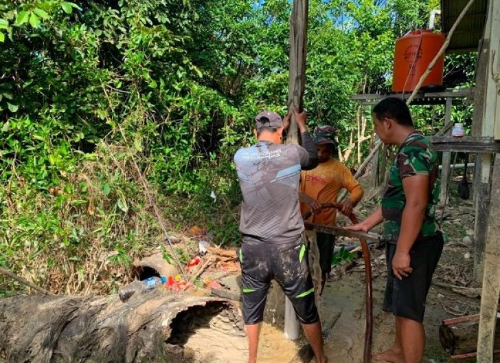 Photo of Dari Doa dan Kerja Keras, Sumur Bor TMMD Akhirnya Mengalirkan Air 