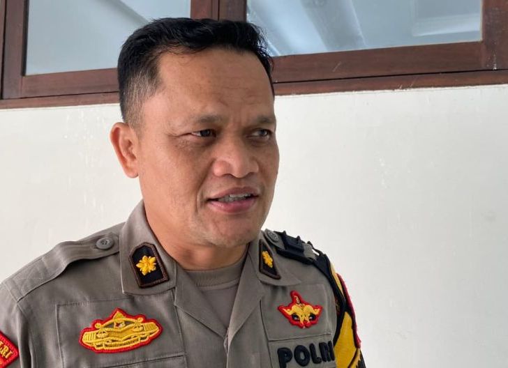 Photo of Polres Singkawang Terus Sosialisasikan Layanan Call Center 110 Gratis 24 Jam