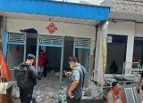 Photo of PN Singkawang Eksekusi Dua Rumah Warga di Lahan Eks Pengungsi Jalan KS Tubun